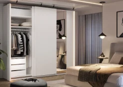 Zestawy Mebli Do Przedpokoju|Szafy Trzydrzwiowe></noscript>lenart. Biała nowoczesna szafa przesuwna z lustrem 220 cm z półkami MAXI