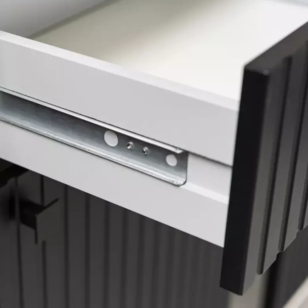 Komody>Lempert Czarna komoda trzydrzwiowa z witryną i szufladą KUBA czarny