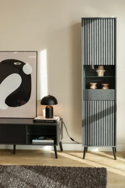 Zestawy Mebli Do Salonu|Witryny></noscript>INTER MEBLE Czarna wysoka nowoczesna witryna do przedpokoju 47 cm BELLUNO antracyt