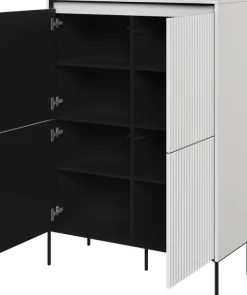 Komody>lenart. Czterodrzwiowa komoda do salonu z frezowanymi frontami TREND