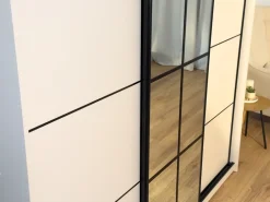 Szafy Trzydrzwiowe|Szafy Do Przedpokoju></noscript>BROMARKT Grafitowa szafa przesuwna z lustrem do sypialni 180 cm EDGE MAX