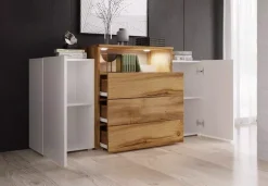 Komody><noscript><img width=