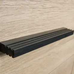 Komody><noscript><img width=