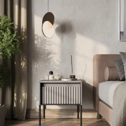 Szafki Nocne></noscript>lenart. Nowoczesna biała szafka nocna do sypialni z ryflowanym frontem TREND