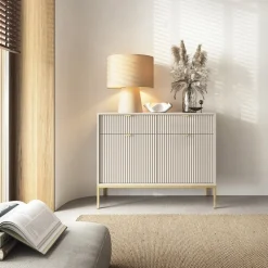 Zestawy Mebli Do Salonu|Komody></noscript>PIASKI Nowoczesna komoda z szufladami 104 cm do salonu AVANTI cashmere kaszmir