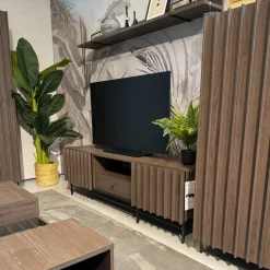 Zestawy Mebli Do Salonu|Witryny></noscript>lenart. Nowoczesna witryna do salonu z oświetleniem PIEMONTE