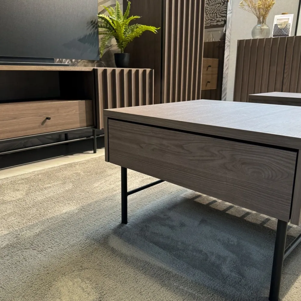 Półki>lenart. Półka na ksiązki w stylu nowoczesnym PIEMONTE