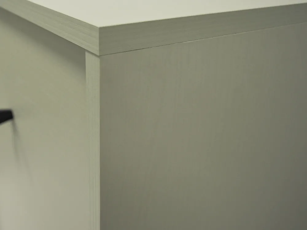 Komody>Lempert Pojemna nowoczesna komoda z drzwiami i szufladami 125 cm TOKEN eukaliptus