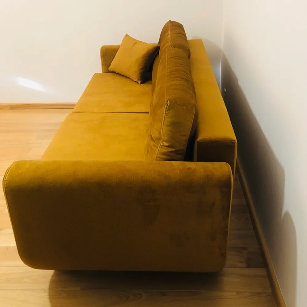 Kanapy I Sofy>NEXT COLLECTION Rozkładana szara sofa z funkcją spania AURA