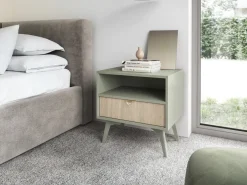 Zestawy Mebli Do Salonu|Szafki Nocne></noscript>PIASKI Szafka nocna w stylu boho z szufladą i wnęką FLOW