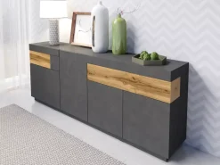 Zestawy Mebli Do Salonu|Komody></noscript>Helvetia Szeroka komoda do salonu KOBE w kolorze matera