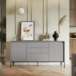 Komody|Zestawy Mebli Do Salonu></noscript>lenart. Szeroka komoda do salonu z szufladami i frezowanymi frontami TREND