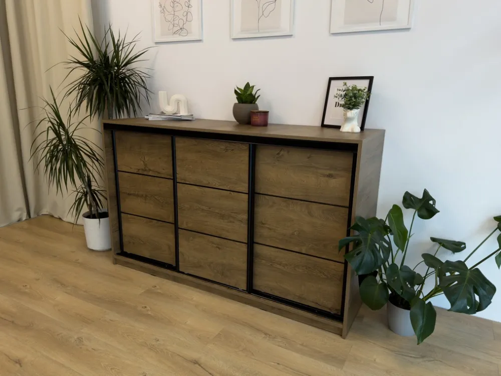 Komody>BROMARKT Trzydrzwiowa komoda przesuwna 160 cm z szufladami LOFT