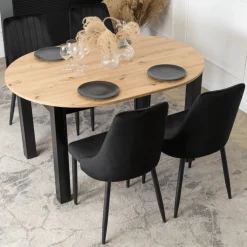 Krzesła Tapicerowane></noscript>MEBEL ELITE Welurowe krzesło do jadalni na ch nogach BELISSE czarny