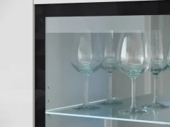 Witryny></noscript>BRATEX Witryna salonowa na książki lub alkohol 120 cm z oświetleniem VEXA biały połysk