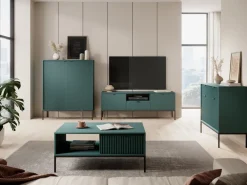 Komody></noscript>PIASKI Wysoka komoda do salonu 104 cm AVANTI ryflowane fronty labrador